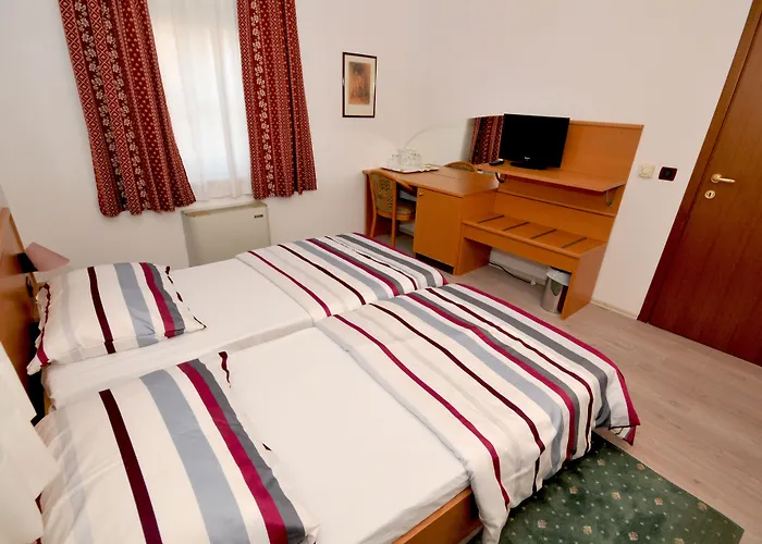 Fontana Nocleg ze śniadaniem 3*