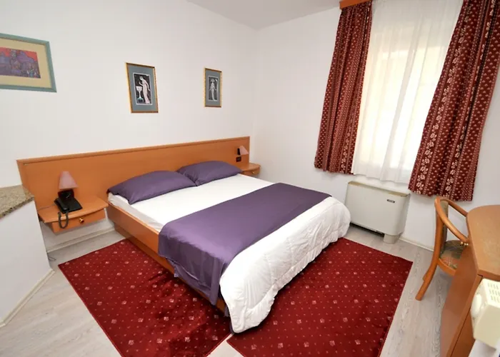 Fontana krevet i doručak Trogir