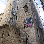 Fontana 3* טרוגיר