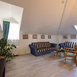 לינה וארוחת בוקר Fontana 3*