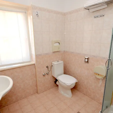 Fontana לינה וארוחת בוקר 3*