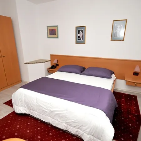 Fontana 3*