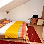 Fontana Bed & Breakfast