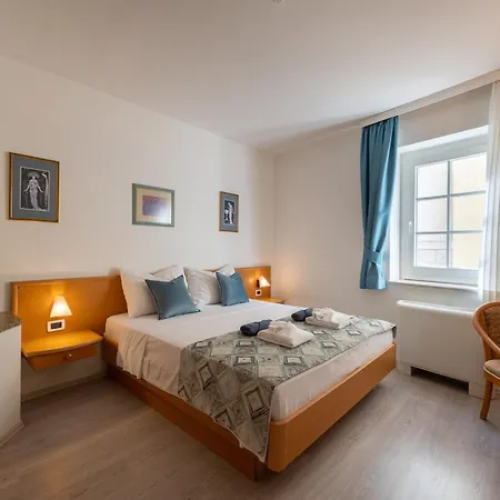 Fontana 3* トロギール