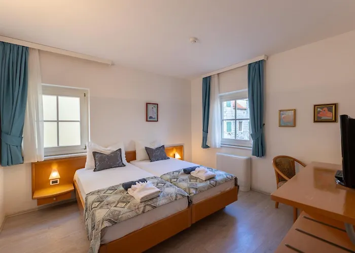 Fontana Bed & Breakfast